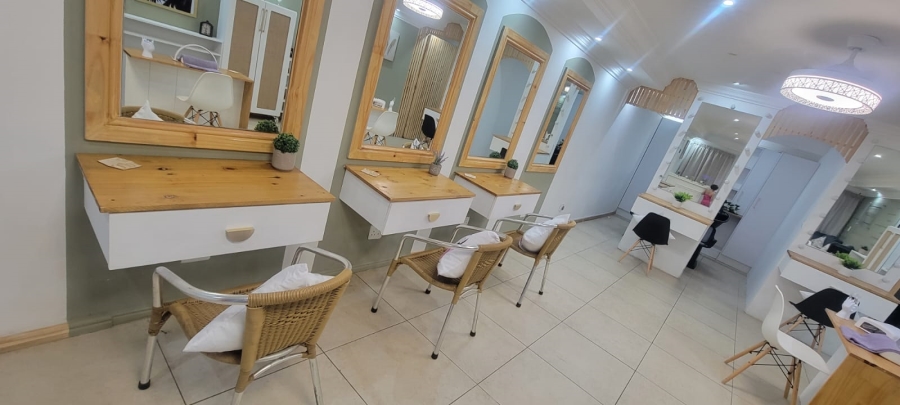 To Let commercial Property for Rent in Jeffreys Bay Central Eastern Cape